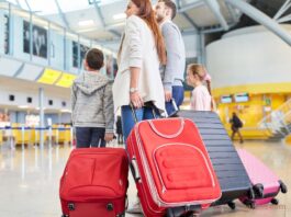 Family Travel Mastery: 11 Essential Tips for a Smooth Journey When Traveling with Children